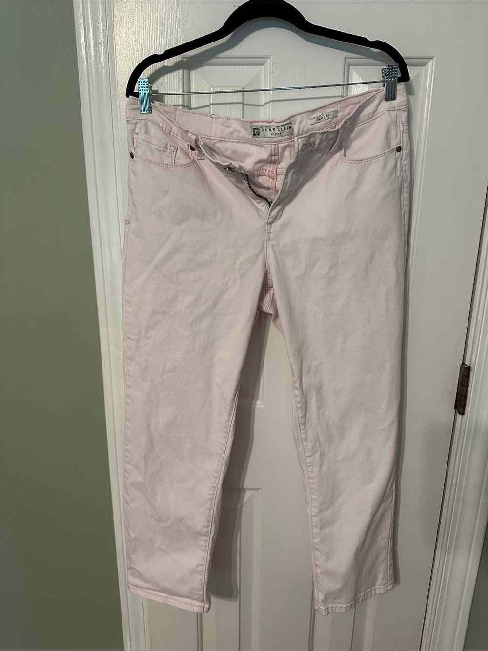 Anne Klein Light Pink Straight-Leg Jeans
